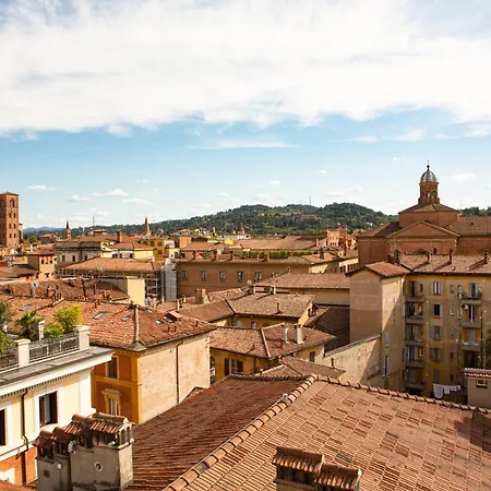 Lägenhet Enjoy - Luxury Experience In The Heart Of Bologna